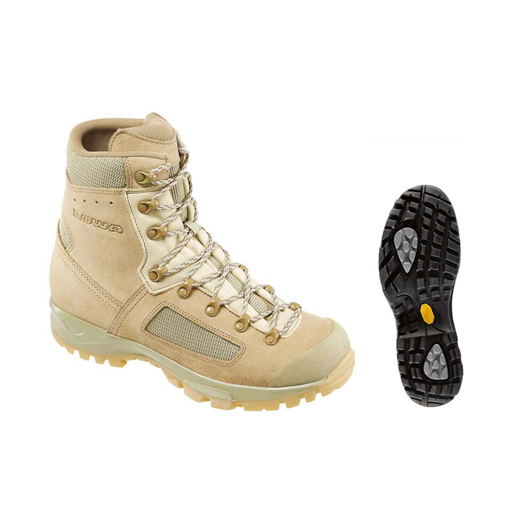 boots for desert trekking